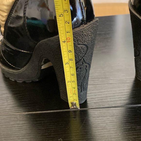 Baby Phat Black and Gold Boots with Heel, LaceUp, Size 6. Excellent Condition. - Picture 13 of 16